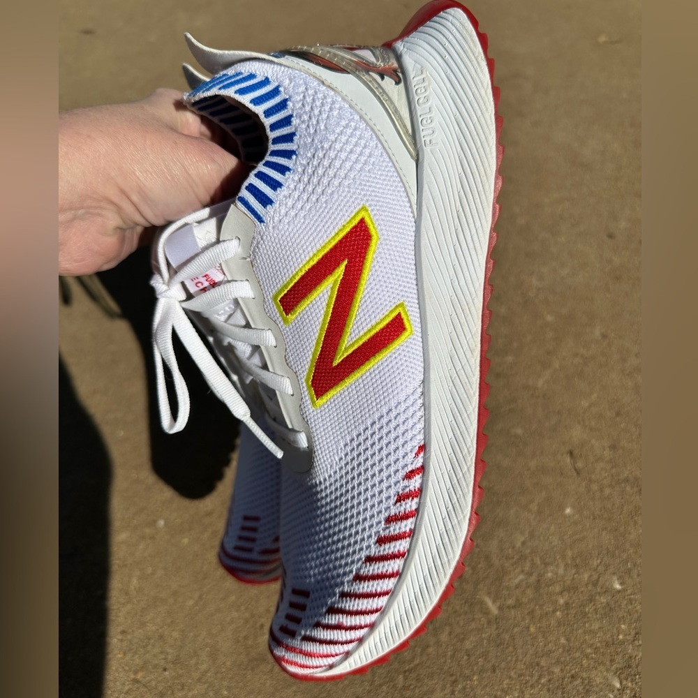 New Balance FuelCell Echo x Big League Chew 'Outta Here Original' sneakers 9.5 - Picture 3 of 8